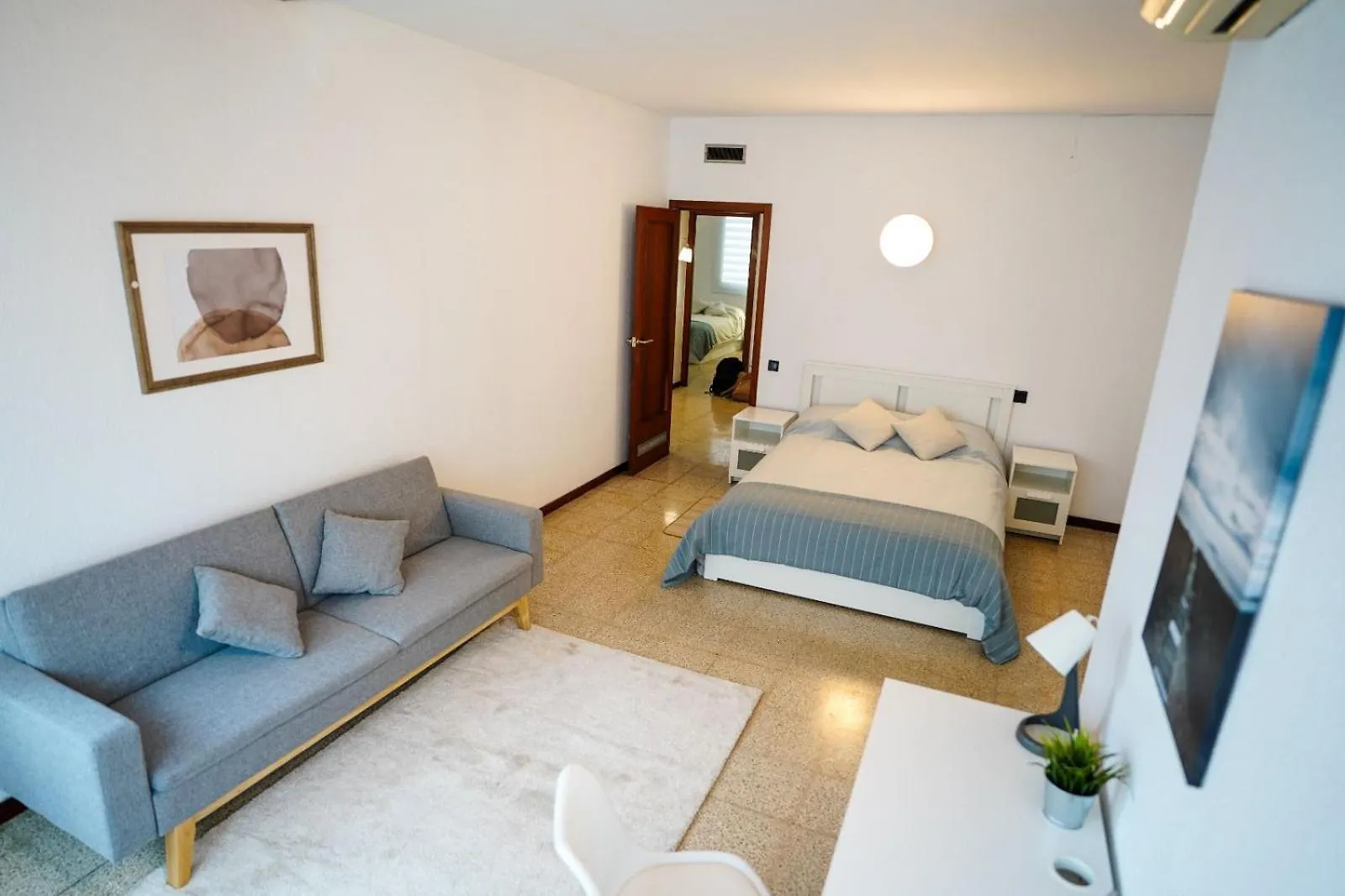 Habitacion Privada En Piso Compartido Lepanto برشلونة بيت شباب
