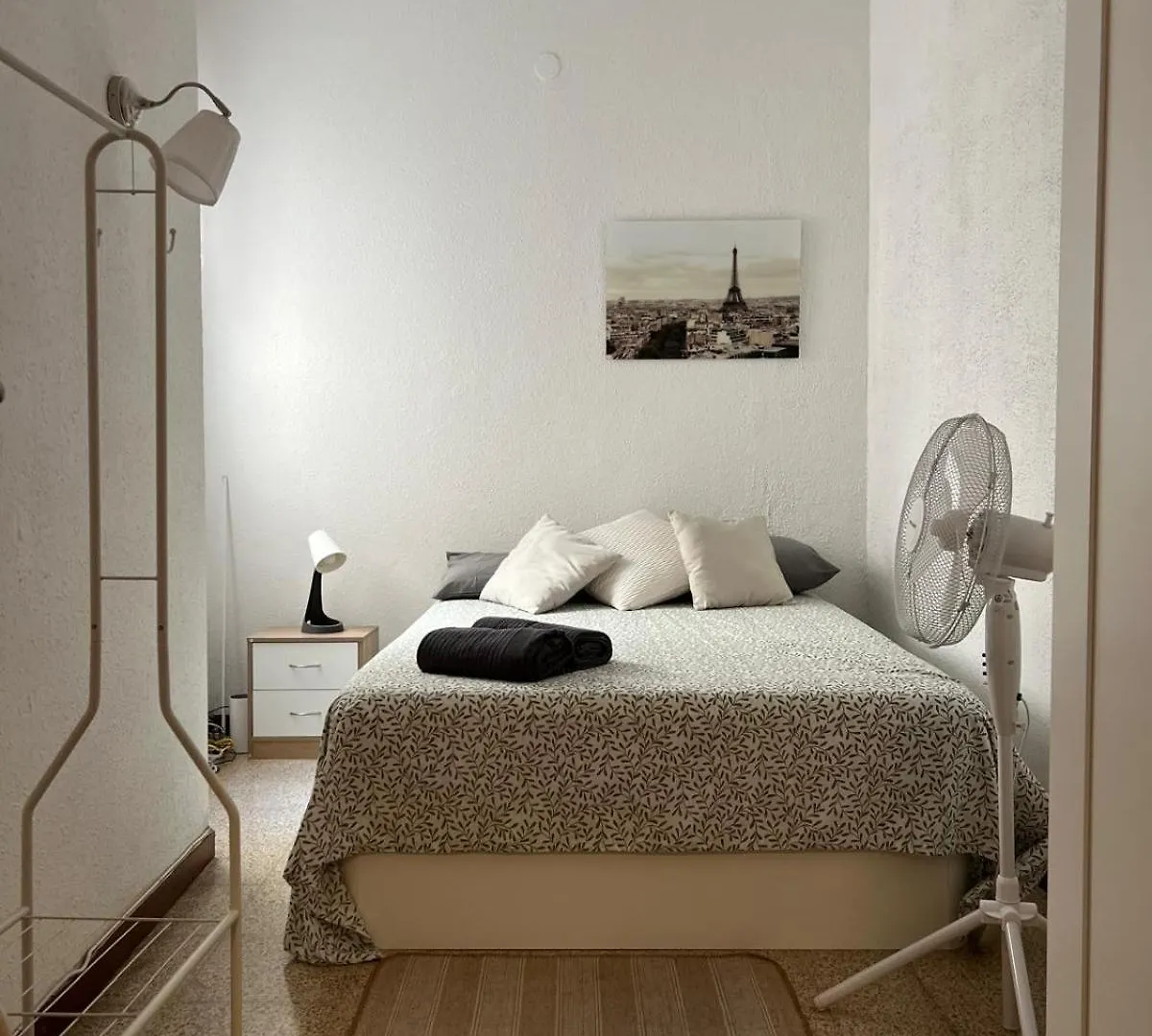 Habitacion Privada En Piso Compartido Lepanto Barcelona España